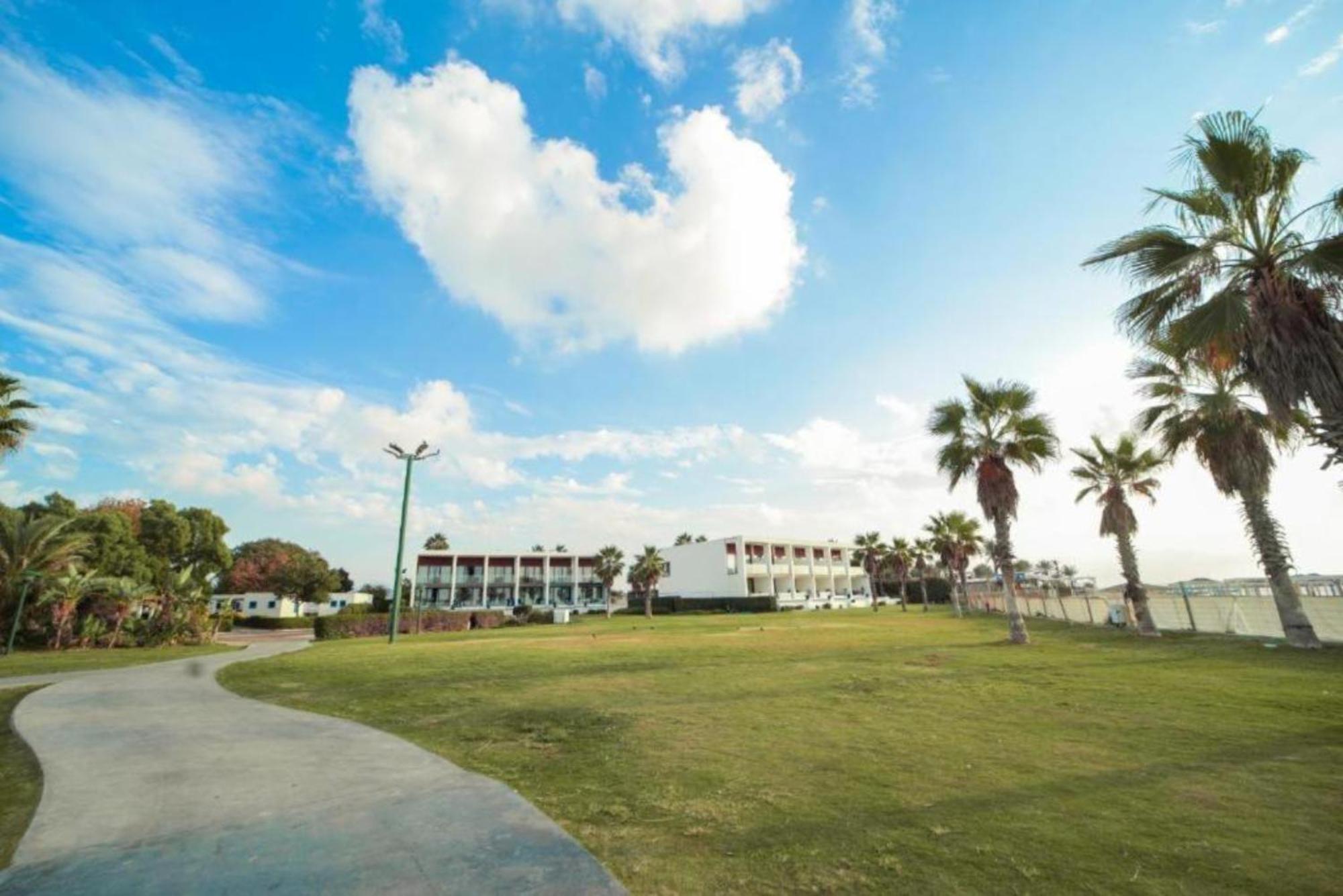 Nachsholim Kibbutz Country Lodging Nahsholim Exterior photo